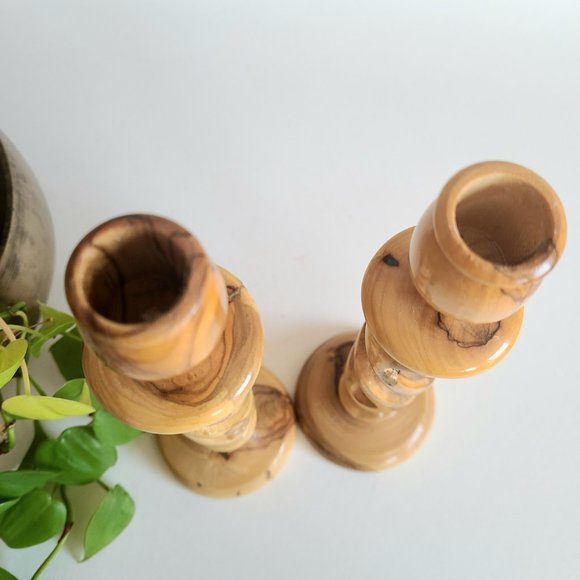 Pair of Olive wood Bethlehem Holy Land candlesticks/candleholders. - Picture 5 of 6